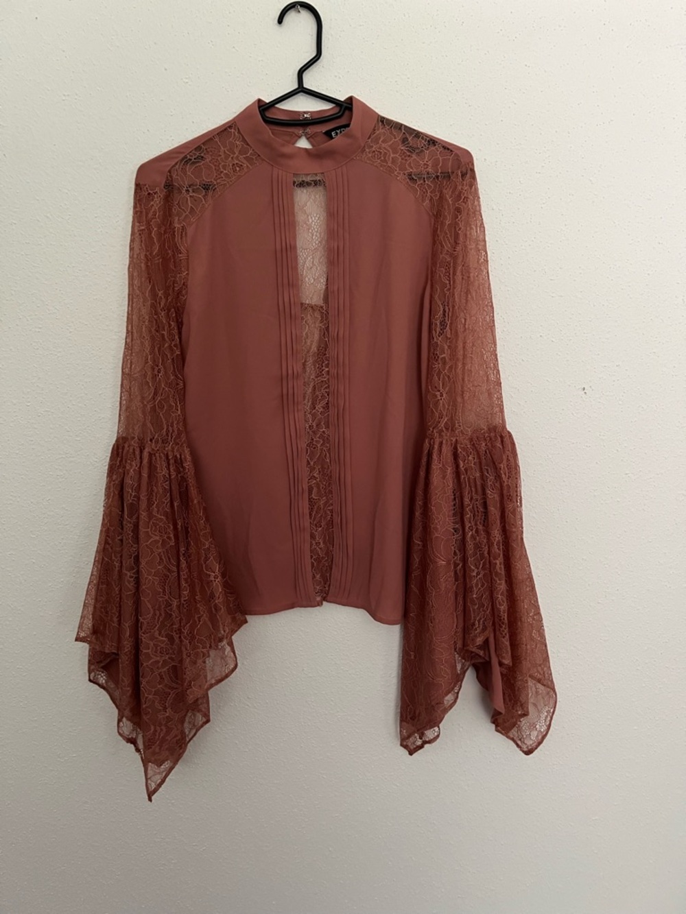 Express Rose-Mauve Lace Bell-Sleeve Blouse